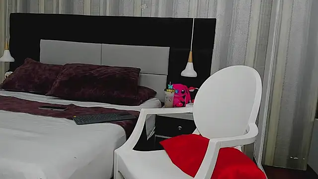 Snapshot of yiyisandoval chatting on January 15, 2026, 7:28 pm yiyisandoval online show from January 15, 2026, 7:28 pm