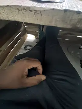 Snapshot of blackyporiki chatting on September 16, 2025, 5:08 am blackyporiki online show from September 16, 2025, 5:08 am