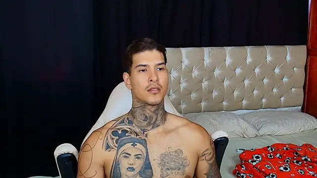 jiro kenji1 online show from January 17, 2026, 3:39 pm