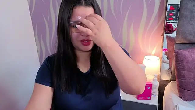 SamanthaPaImer online show from November 12, 2025, 5:02 pm