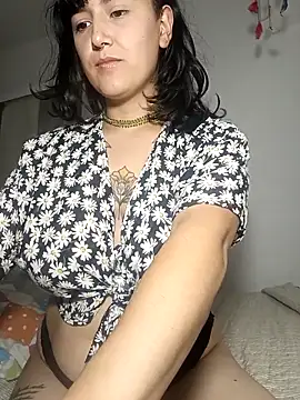 Jinx  x online show from September 19, 2025, 4:36 am