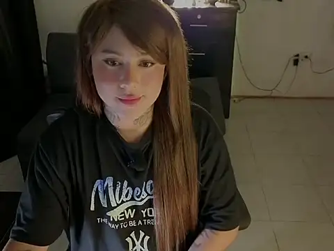 Snapshot of kimberlygati2 chatting on April 28, 2026, 2:27 am kimberlygati2 online show from April 28, 2026, 2:27 am