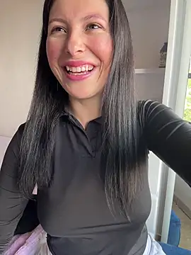 Snapshot of Mia_salinass chatting on February 13, 2026, 7:43 pm Mia salinass online show from February 13, 2026, 7:43 pm