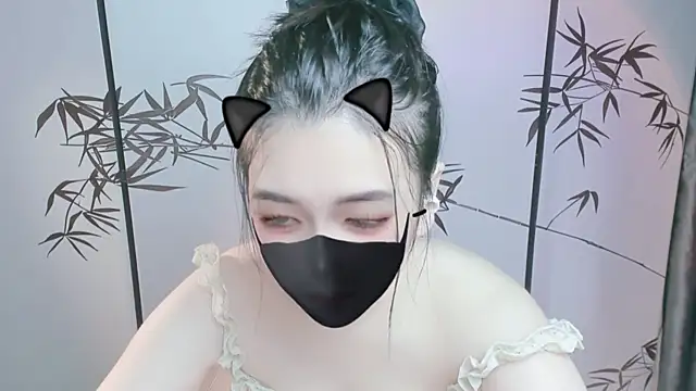 Sparkly Candy online show from November 1, 2025, 12:56 am