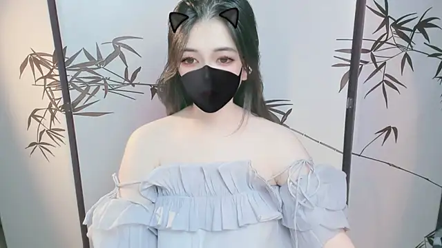 Sparkly Candy online show from November 28, 2025, 9:45 am