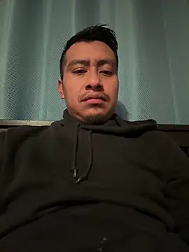 Snapshot of juniorl1 chatting on December 16, 2025, 5:18 pm juniorl1 online show from December 16, 2025, 5:18 pm