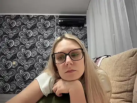 NikexPretty online show from November 2, 2025, 10:12 pm