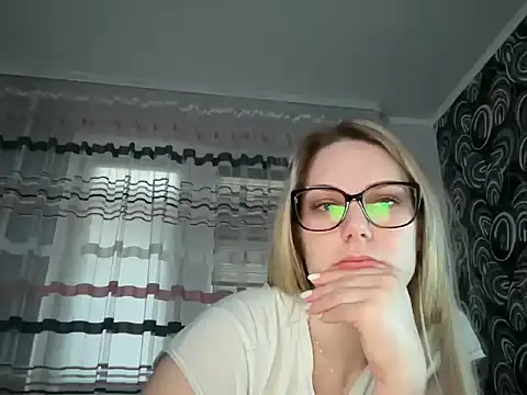 Snapshot of NikexPretty chatting on April 28, 2026, 5:29 pm NikexPretty online show from April 28, 2026, 5:29 pm