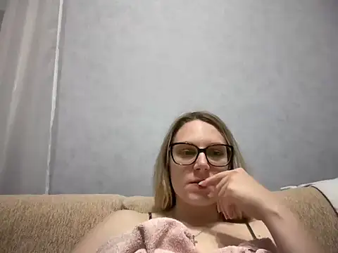 Snapshot of NikexPretty chatting on May 5, 2026, 7:22 pm NikexPretty online show from May 5, 2026, 7:22 pm