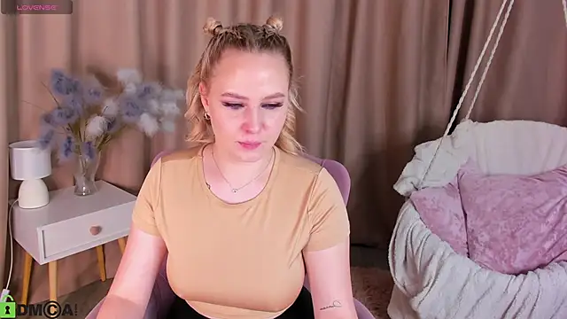 Snapshot of Sheila_Rich chatting on February 6, 2026, 9:23 am Sheila Rich online show from February 6, 2026, 9:23 am