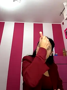 BabyLeopard online show from November 7, 2025, 4:07 pm