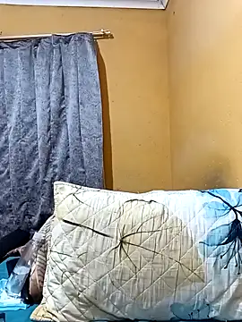 HappygalTheQueen online show from November 30, 2025, 6:45 pm