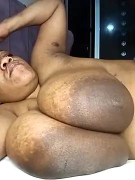 HappygalTheQueen online show from March 24, 2026, 6:35 pm