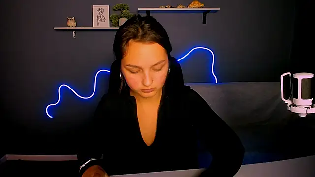 Snapshot of afina_crazy chatting on October 6, 2025, 7:22 pm afina crazy online show from October 6, 2025, 7:22 pm