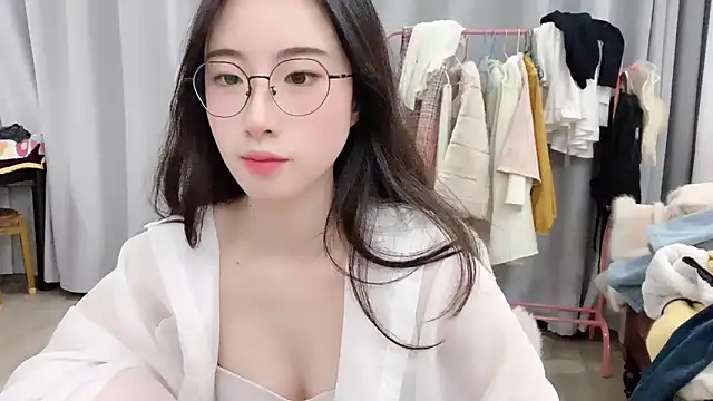 Snapshot of Freya7777 chatting on November 17, 2025, 4:13 pm Freya7777 online show from November 17, 2025, 4:13 pm