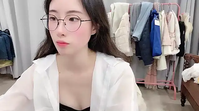 Snapshot of Freya7777 chatting on November 30, 2025, 2:10 pm Freya7777 online show from November 30, 2025, 2:10 pm