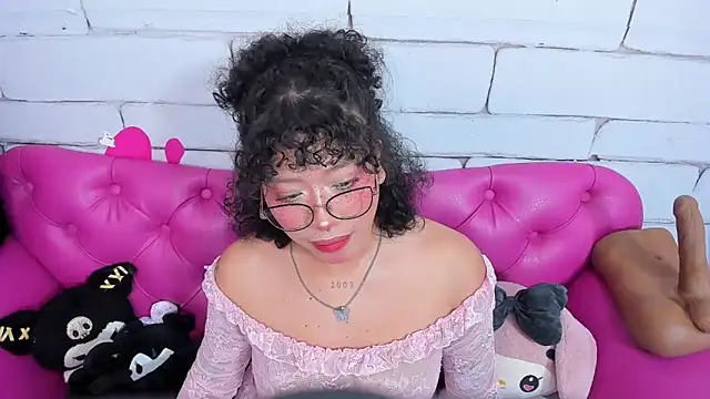 SafiroAgataaa online show from November 14, 2025, 3:05 am