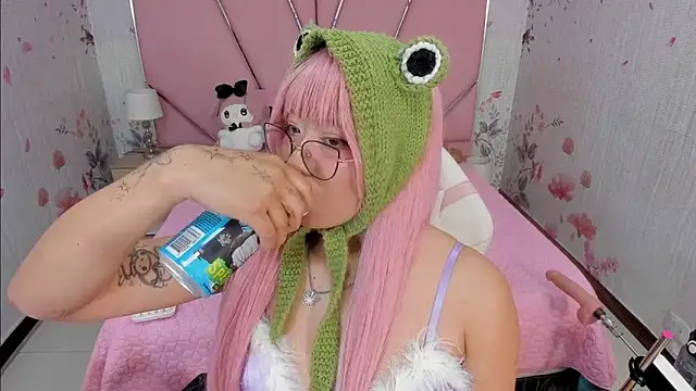 SafiroAgataaa online show from December 4, 2025, 11:13 pm