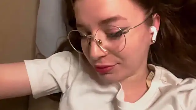 NataliaBorkin online show from September 9, 2025, 10:42 pm