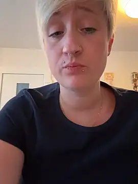 Rozendefotz online show from February 24, 2026, 4:05 pm