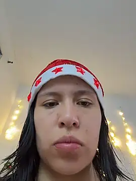 Snapshot of aliciia_23 chatting on December 3, 2025, 9:46 pm aliciia 23 online show from December 3, 2025, 9:46 pm