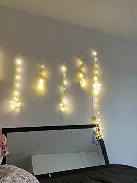 Snapshot of aliciia_23 chatting on December 18, 2025, 9:43 pm aliciia 23 online show from December 18, 2025, 9:43 pm