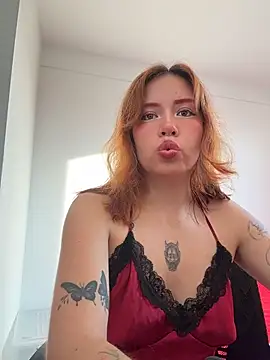 Snapshot of aliciia_23 chatting on February 20, 2026, 10:21 pm aliciia 23 online show from February 20, 2026, 10:21 pm