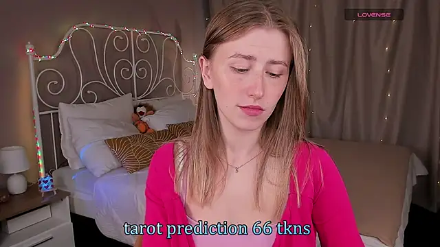 VesperaCeleste online show from September 14, 2025, 5:39 am