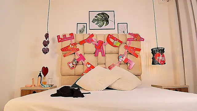 Snapshot of elizawiliamst chatting on September 20, 2025, 12:28 pm elizawiliamst online show from September 20, 2025, 12:28 pm