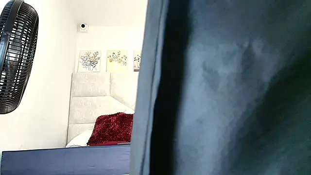 Snapshot of elizawiliamst chatting on November 12, 2025, 11:32 am elizawiliamst online show from November 12, 2025, 11:32 am