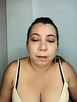 Snapshot of Yara1096 chatting on September 23, 2025, 9:23 am Yara1096 online show from September 23, 2025, 9:23 am