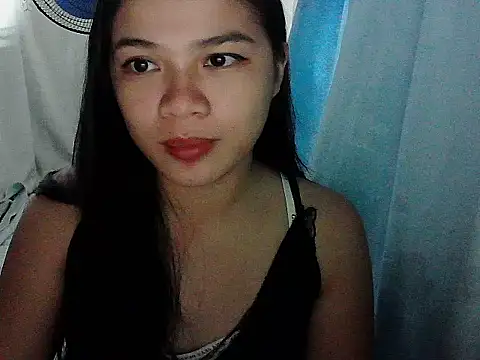 Snapshot of Zachariah_05 chatting on November 18, 2025, 10:41 am Zachariah 05 online show from November 18, 2025, 10:41 am