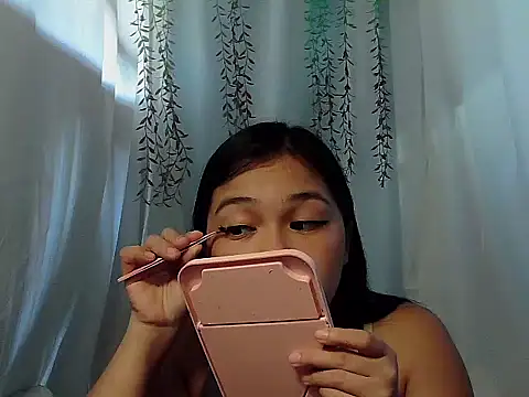 Snapshot of Zachariah_05 chatting on November 28, 2025, 7:11 am Zachariah 05 online show from November 28, 2025, 7:11 am