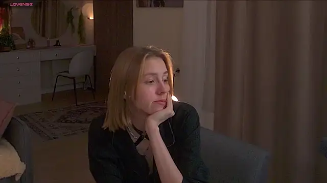 sofiapurex online show from November 22, 2025, 9:14 pm