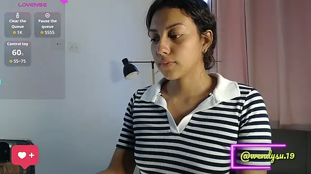 Snapshot of WendySuns_ chatting on September 15, 2025, 6:41 pm WendySuns online show from September 15, 2025, 6:41 pm