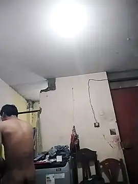 Snapshot of Bebicho14 chatting on February 13, 2026, 1:29 pm Bebicho14 online show from February 13, 2026, 1:29 pm