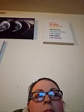 Snapshot of Yamiko42 chatting on February 23, 2026, 5:38 am Yamiko42 online show from February 23, 2026, 5:38 am