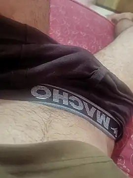 Snapshot of Rk3BULL chatting on October 4, 2025, 5:00 pm Rk3BULL online show from October 4, 2025, 5:00 pm