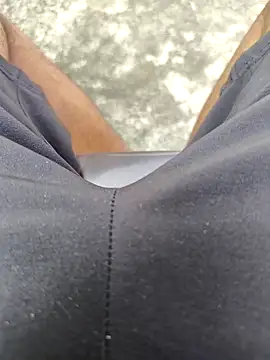 Snapshot of Rk3BULL chatting on November 20, 2025, 4:56 am Rk3BULL online show from November 20, 2025, 4:56 am