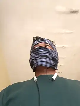 Snapshot of Rk3BULL chatting on November 22, 2025, 10:25 am Rk3BULL online show from November 22, 2025, 10:25 am