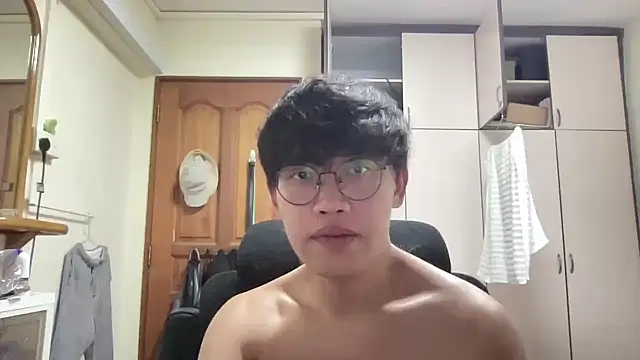 Passionatetwink2 online show from June 21, 2026, 9:01 am