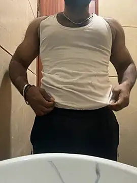 Snapshot of DJLOVE280825 chatting on February 16, 2026, 11:45 pm DJLOVE280825 online show from February 16, 2026, 11:45 pm