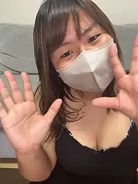 xxx yuna xxx online show from September 28, 2025, 7:52 pm