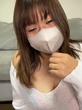 xxx yuna xxx online show from November 17, 2025, 6:03 pm