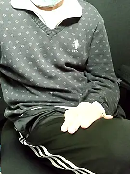 Snapshot of chocolate_alone chatting on December 20, 2025, 7:59 am chocolate alone online show from December 20, 2025, 7:59 am