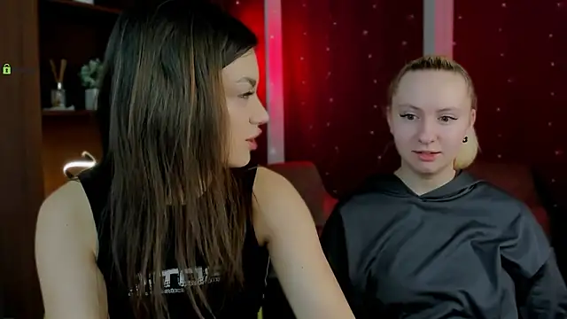 mila glow1 online show from February 4, 2026, 6:19 am