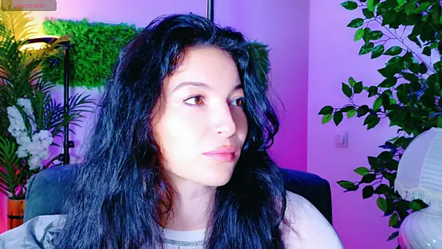 CutenessGirl online show from November 11, 2025, 7:41 am