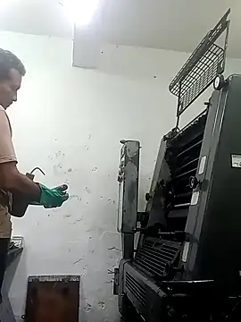 Snapshot of Srsexy18cm chatting on February 4, 2026, 5:24 am Srsexy18cm online show from February 4, 2026, 5:24 am