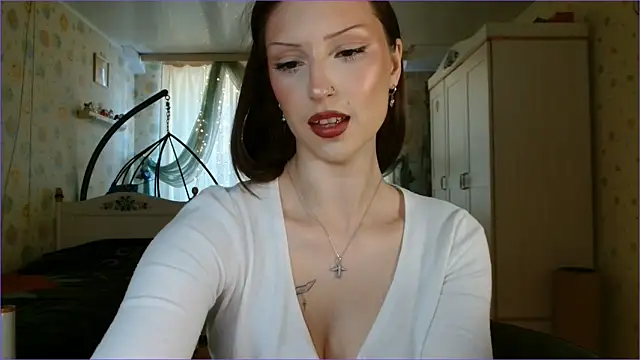 Snapshot of RuxaShade chatting on February 11, 2026, 10:42 am RuxaShade online show from February 11, 2026, 10:42 am