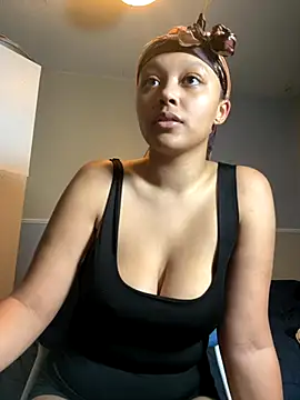 Marleymols online show from December 2, 2025, 9:32 pm